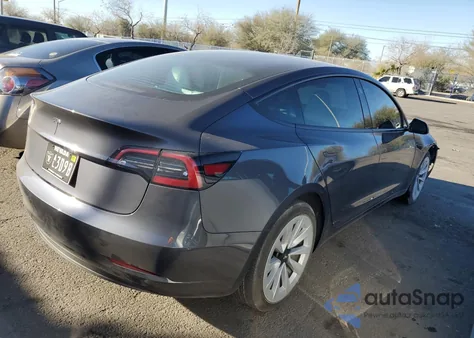 2023 Tesla Model 3 Rear-Wheel Drive z USA, uszkodzony, nr VIN 5YJ3E1EA7PF715830